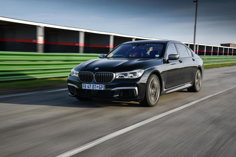  BMW M760Li xDrive 2017 года  (ZA) (фото 6 из 21)